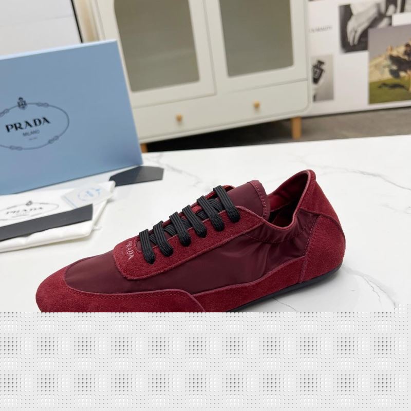 Pra*a casual shoes
